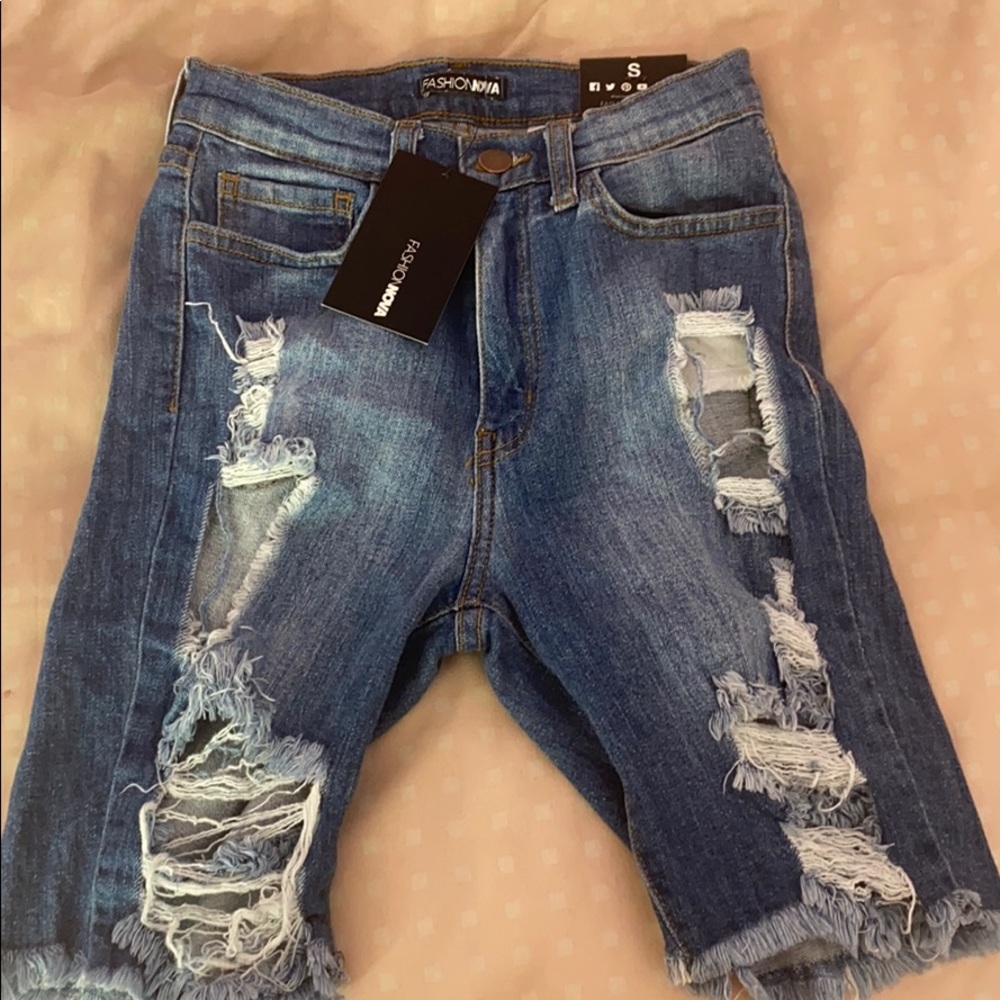 Fashion nova shorts nwt